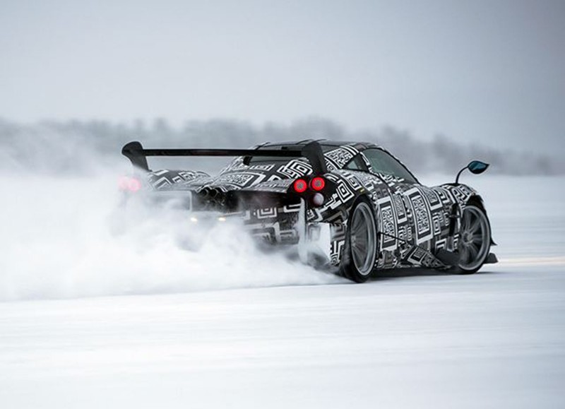H Huayra BC εξελίσσεται κάτω από τις πιο αντίξοες συνθήκες (video)