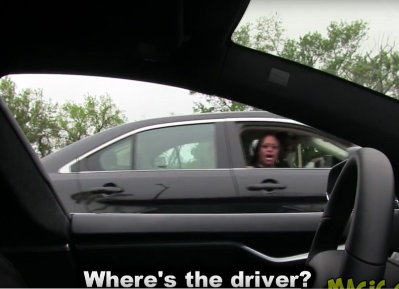Η καλύτερη φάρσα με Tesla μέχρι τώρα (video)
