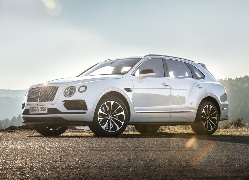 Η Bentley δανείζεται το μοτέρ του Audi SQ7