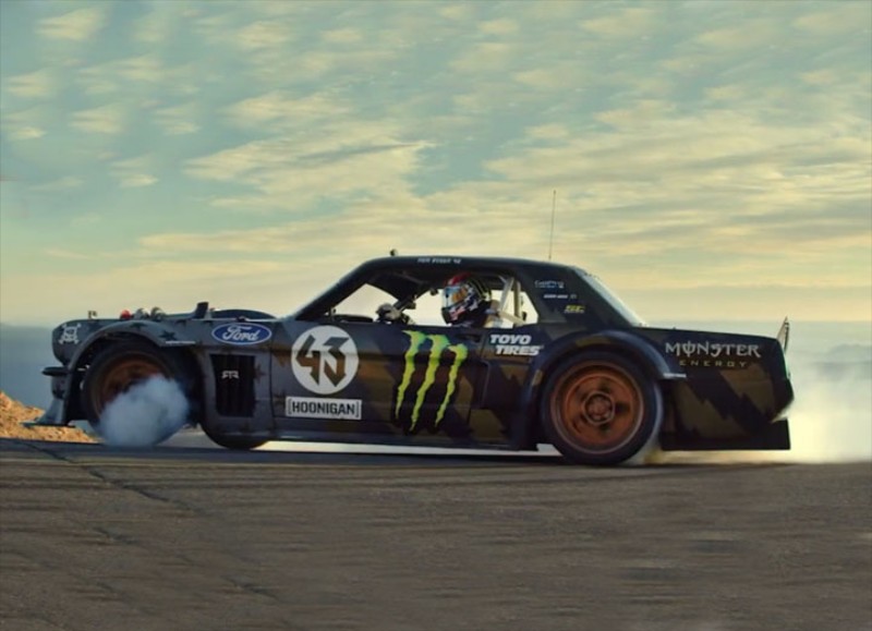Ο Ken Block στο Pikes Peak με το Hoonicorn (video)