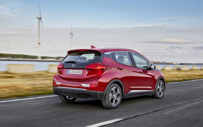 Πόσα χλμ με μία φόρτιση από το ηλεκτρικό Opel;