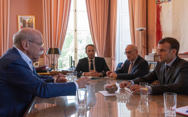 Συμφωνία Macron - Zetsche για την παραγωγή της ηλεκτρικής Mercedes EQ