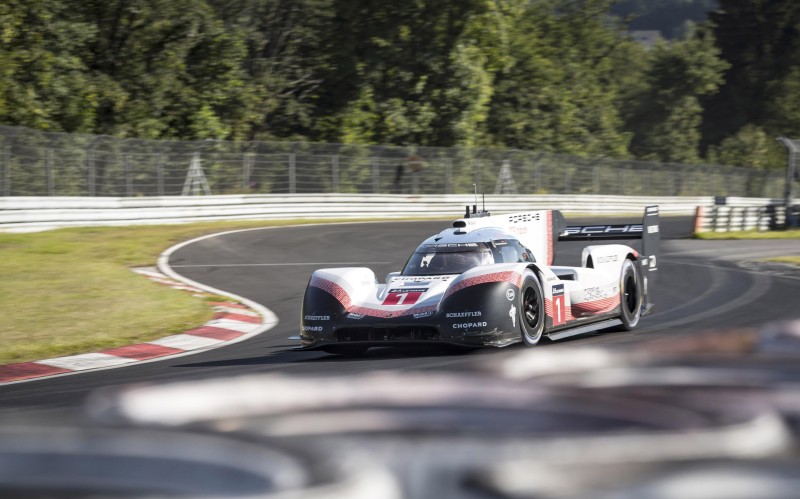 Ο πιο γρήγορος γύρος στην ιστορία του Nurburgring (vid)