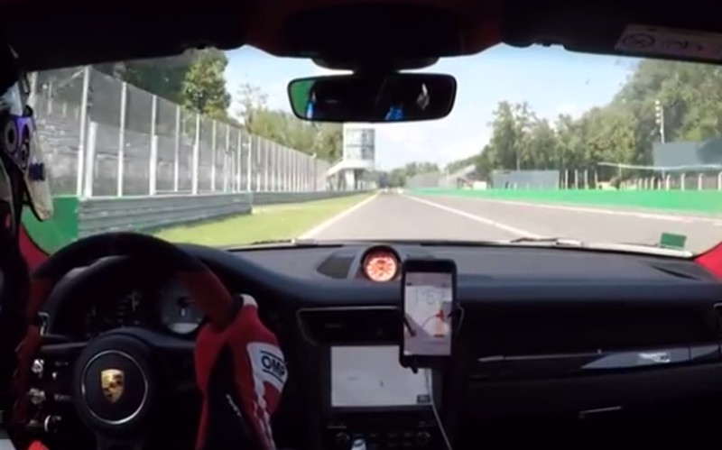 Κλατάρισμα ελαστικού στα 300 km/h (video)