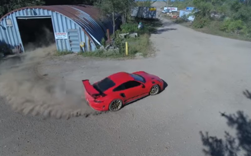 Εσύ θα την πήγαινες στα… χώματα; (video)