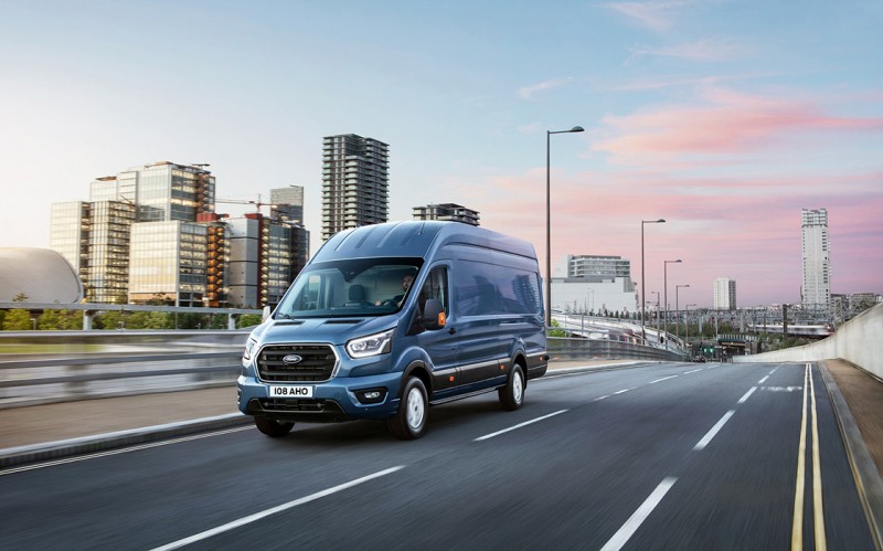 Με μεγαλύτερο ωφέλιμο φορτίο το νέο Ford Transit