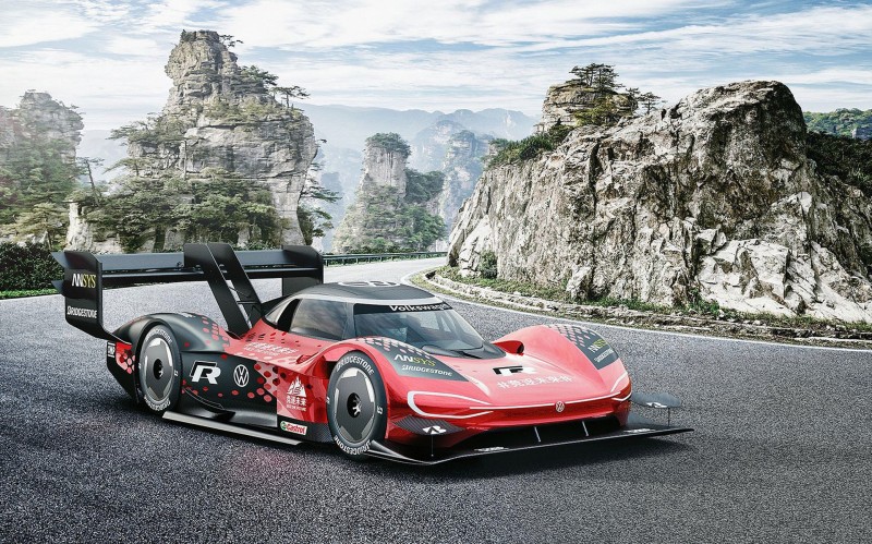 Volkswagen ID.R στον Δρόμο προς τον Παράδεισο: 99 δόσεις αδρεναλίνης