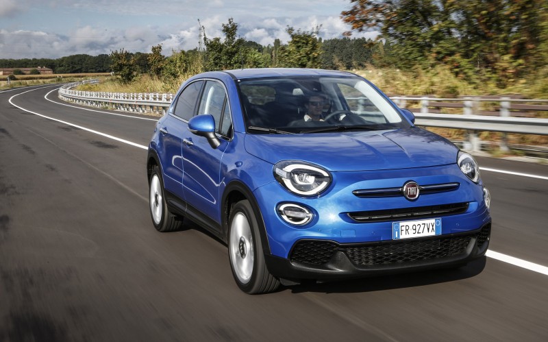 Από 16.990 ευρώ: Νέες τιμές για το Fiat 500X