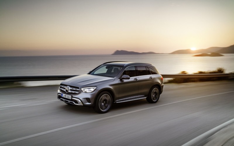 Σαρώνει η Mercedes-Benz στην Ελλάδα και στον κόσμο
