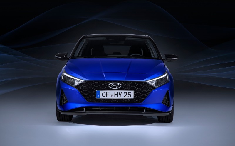 Με εμφάνιση που γοητεύει: Το νέο Hyundai i20 (video)