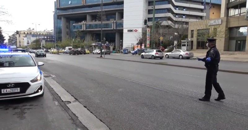 Πώς θα επιστρέψουμε στην κανονικότητα; Δείτε τι προτείνει η Κομισιόν με έγγραφό της