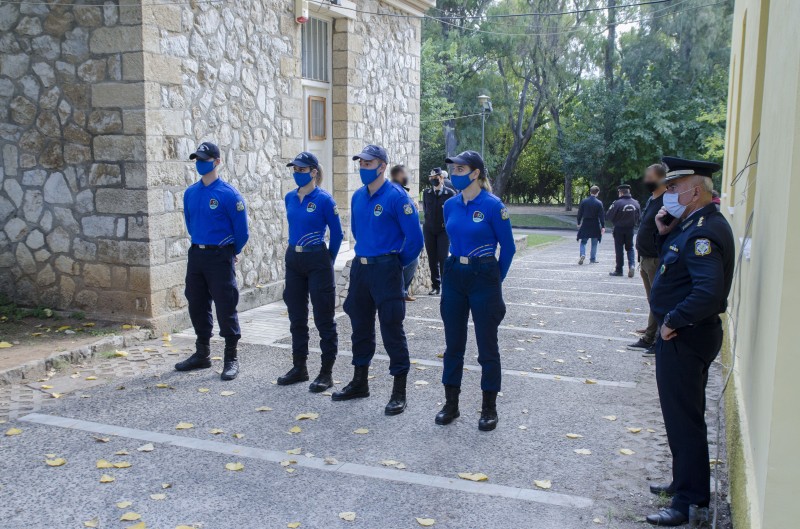 Άοπλοι και με σφυρίχτρες: Οι αστυνομικοί της ομάδας ΟΔΟΣ