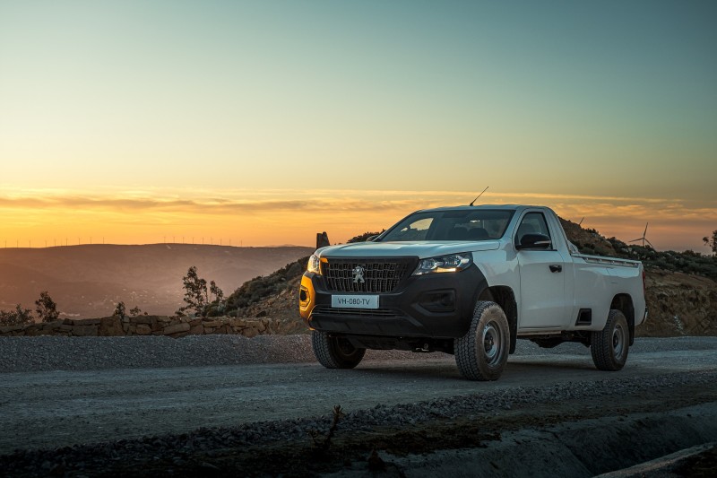Άρχισαν οι πωλήσεις του pick up της Peugeot