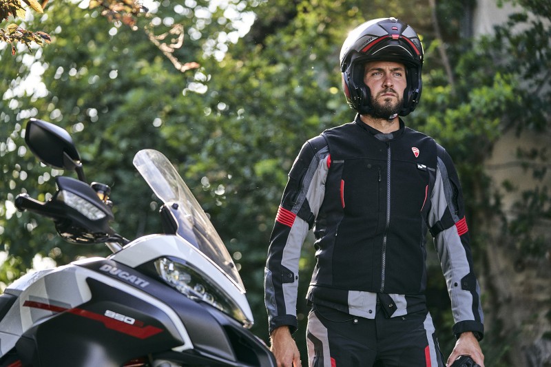 Ducati Smart Jacket: γιλέκο με αερόσακο