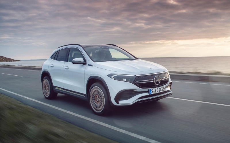 Mercedes-Benz EQA: Νέες τετρακίνητες εκδόσεις - Δες πόσο κοστίζουν