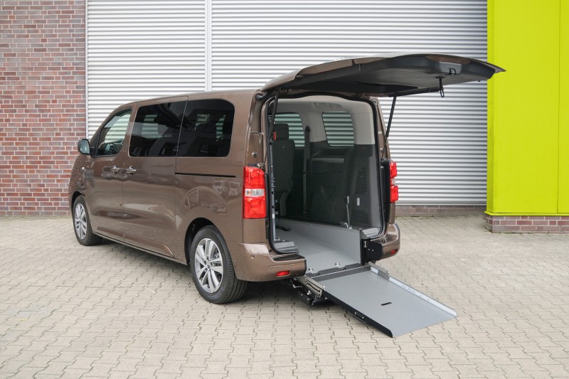 To ηλεκτρικό Opel Zafira-e Life συμβατό με αναπηρικά αμαξίδια