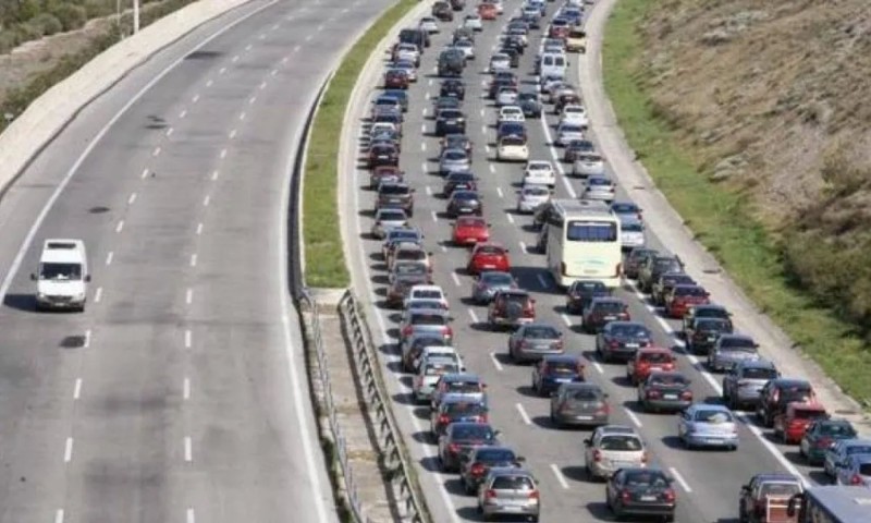 Ποιο είναι το πρόστιμο για τους οδηγούς που κινούνται στη ΛΕΑ; (video)
