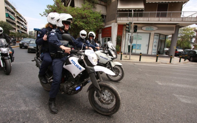 Συνελήφθη 52χρονος που προέβαινε σε κλοπές από σταθμευμένα αυτοκίνητα στον Άλιμο