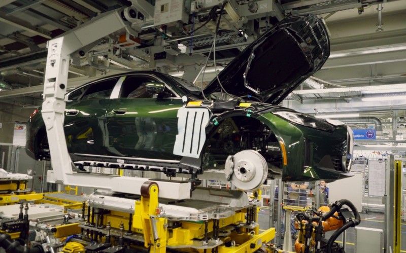 Ένα από τα μεγαλύτερα εργοστάσια της BMW γίνεται πλήρως ηλεκτρικό