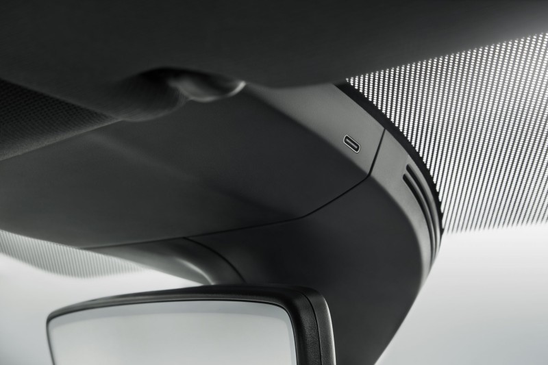 Γιατί υπάρχει μια θύρα USB-C στην οροφή των νέων Skoda;