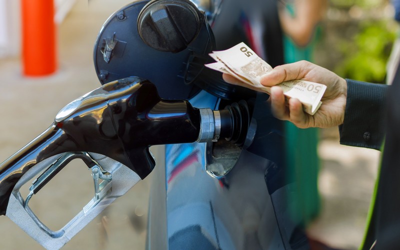 Fuel Pass 2: Πώς θα πάρεις την επιδότηση – Ποια είναι τα κριτήρια;