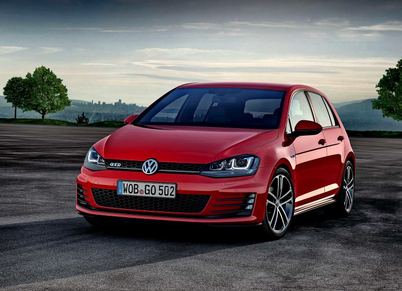Έρχεται υβριδικό Golf GTE για γκάζια & οικονομία