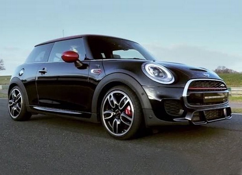 Νέο ΜΙΝΙ John Cooper Works στην πίστα (VIDEO)