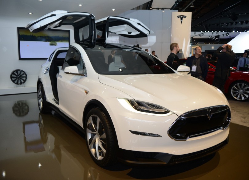 Tesla-Model-X-Concept-NAIAS-2013