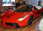 Η LaFerrari είναι για… μεγάλα σαλόνια