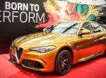 Χρυσή Alfa Romeo Giulia QV για το Mille Miglia