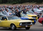 1.326 Mustang πέτυχαν νέο παγκόσμιο ρεκόρ (video)