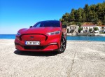 Απόδραση express με Ford Mustang Mach-e, σε μυστικό παράδεισο και διαδρομή-απόλαυση!