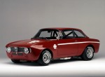 Alfa Romeo Giulia GTA: Λιγότερο, άρα περισσότερο