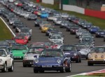 1.208 Porsche 911 στην πίστα