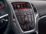 Opel Astra: Εξοπλισμός και νέος κινητήρας για το ‘14