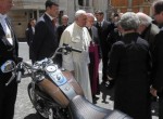 Η Harley του Πάπα βγαίνει στο σφυρί