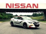Nissan Maxima ως safety car