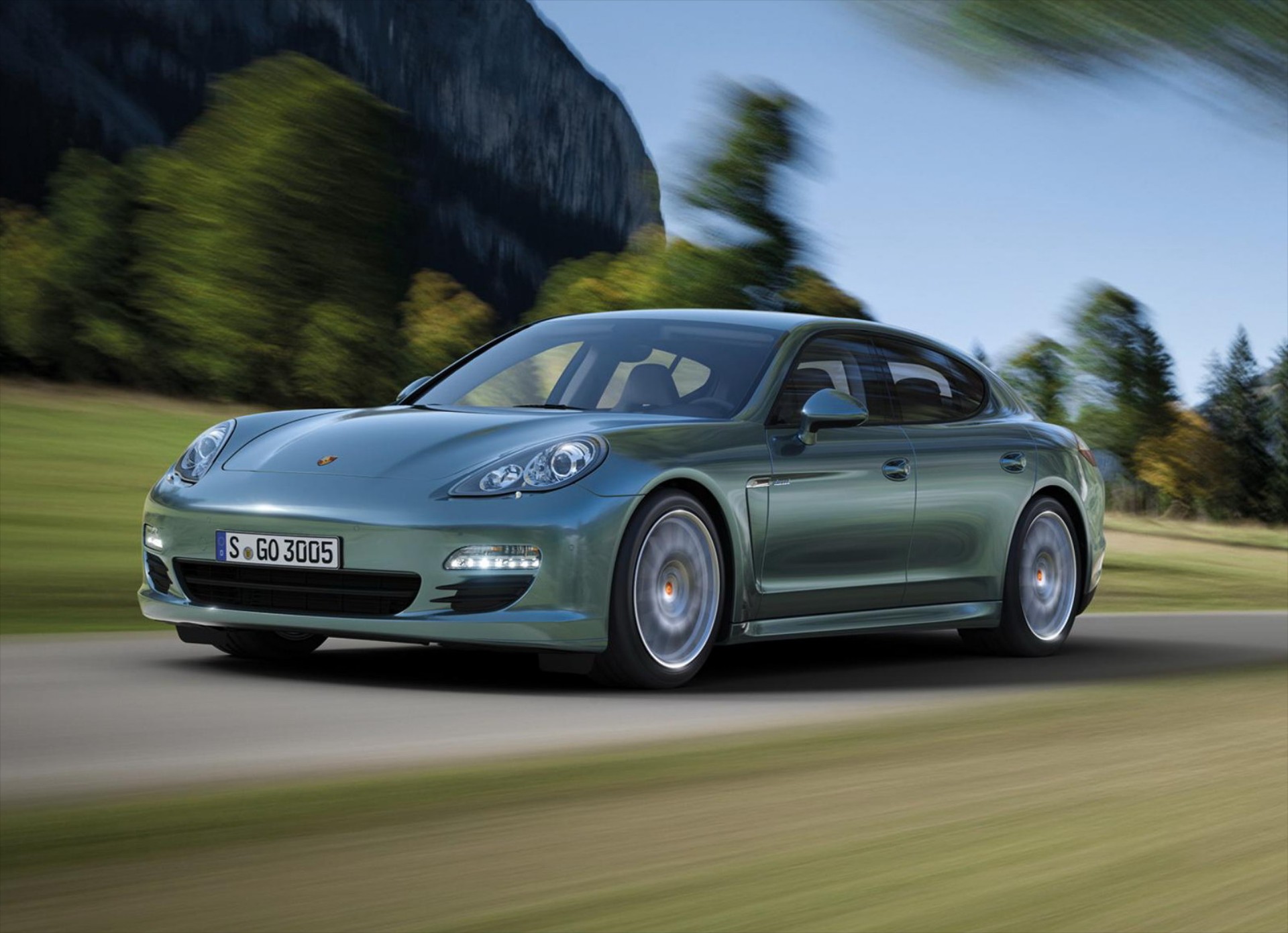 Φόρος πολυτελείας στα ΙΧ 1.929 κυβικών και άνω