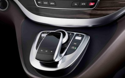 Πρώτες εικόνες από το εσωτερικό της Mercedes V-Class