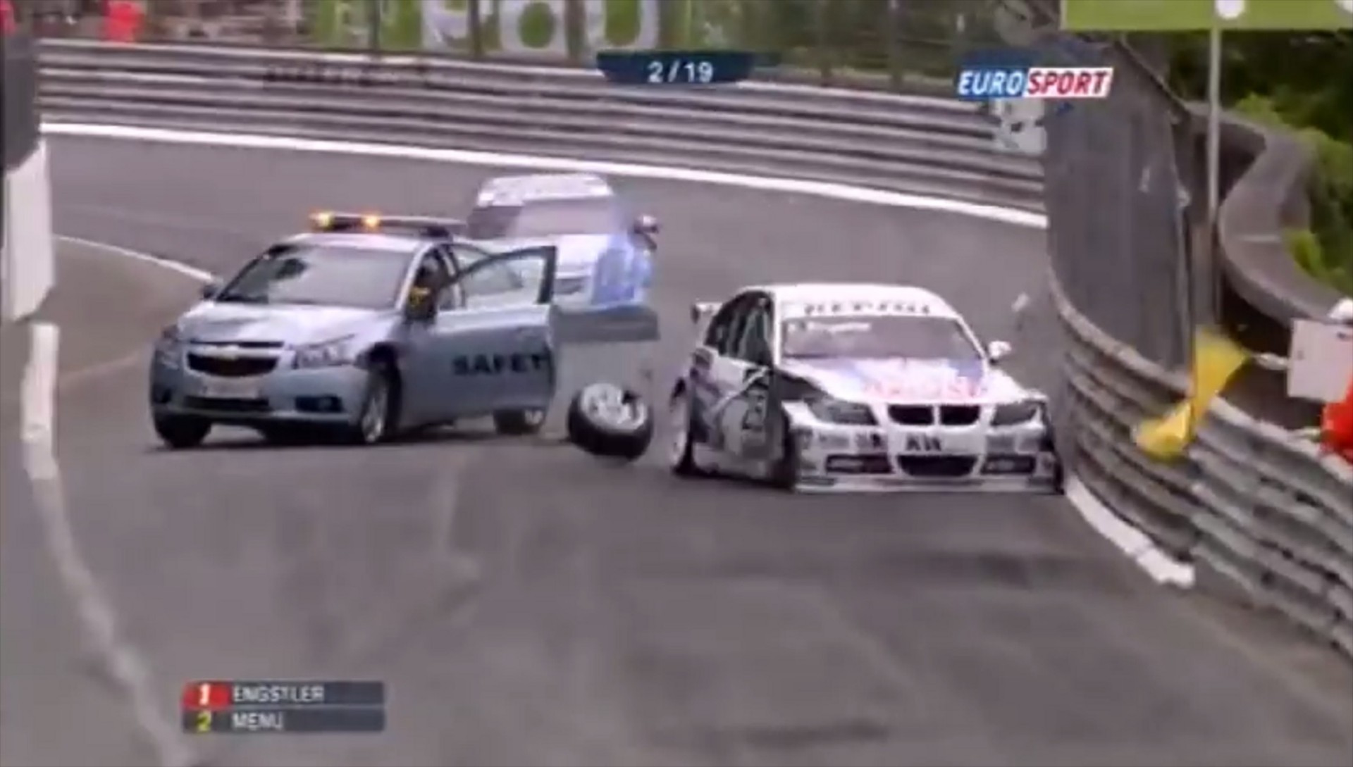 Όταν το safety car εγκυμονεί κινδύνους