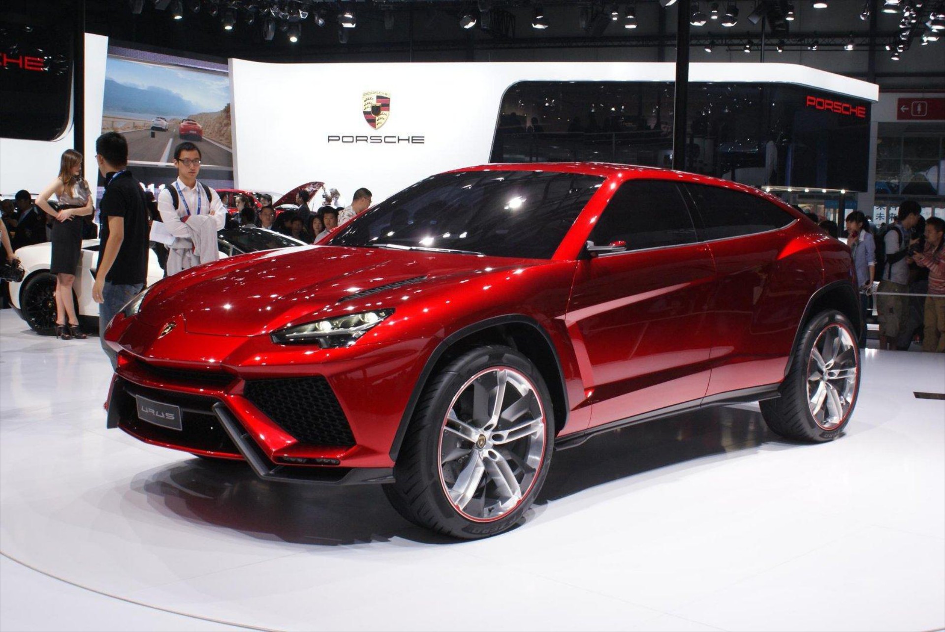 «Πράσινο φώς» για Lamborghini Urus το 2017