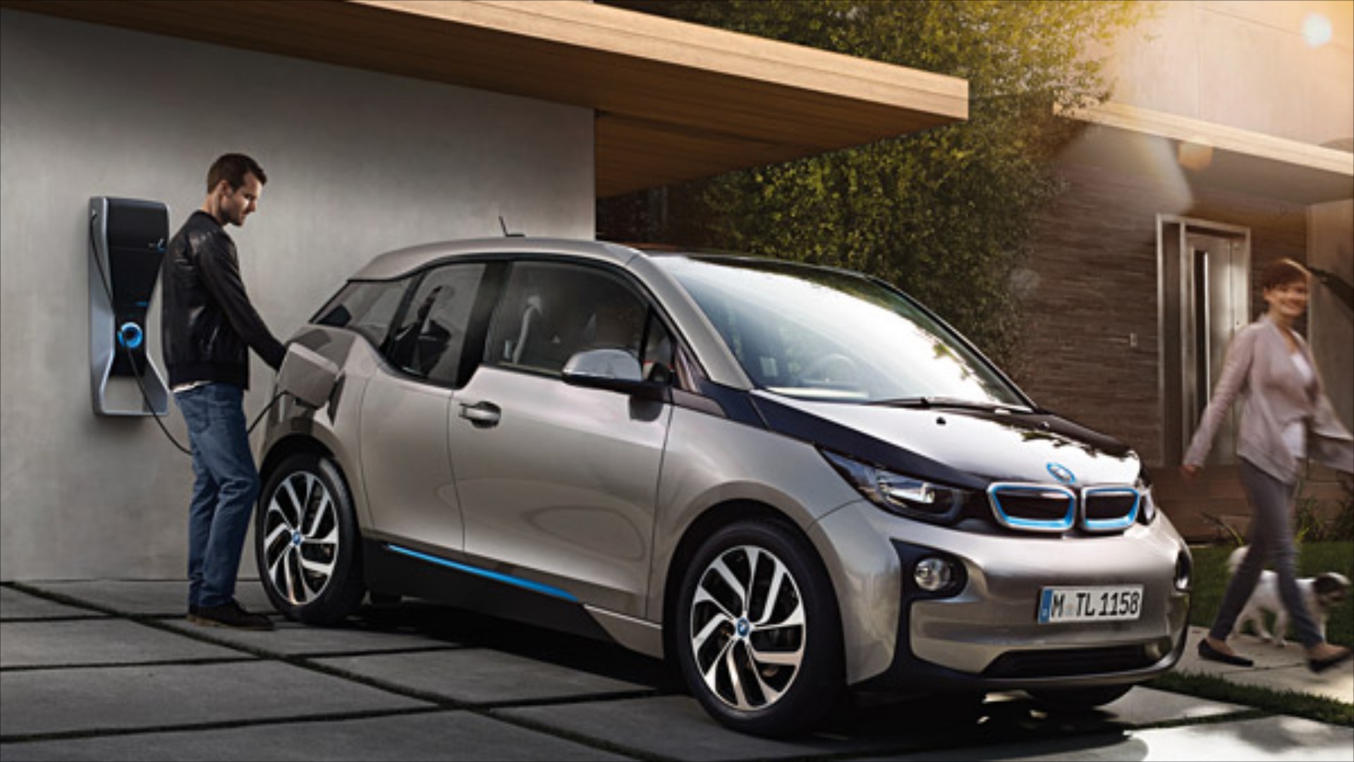 Συνεργασία BMW & Schneider Electric στην ηλεκτροκίνηση