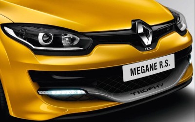 Η Renault «απειλεί» το ρεκόρ του Nurburging