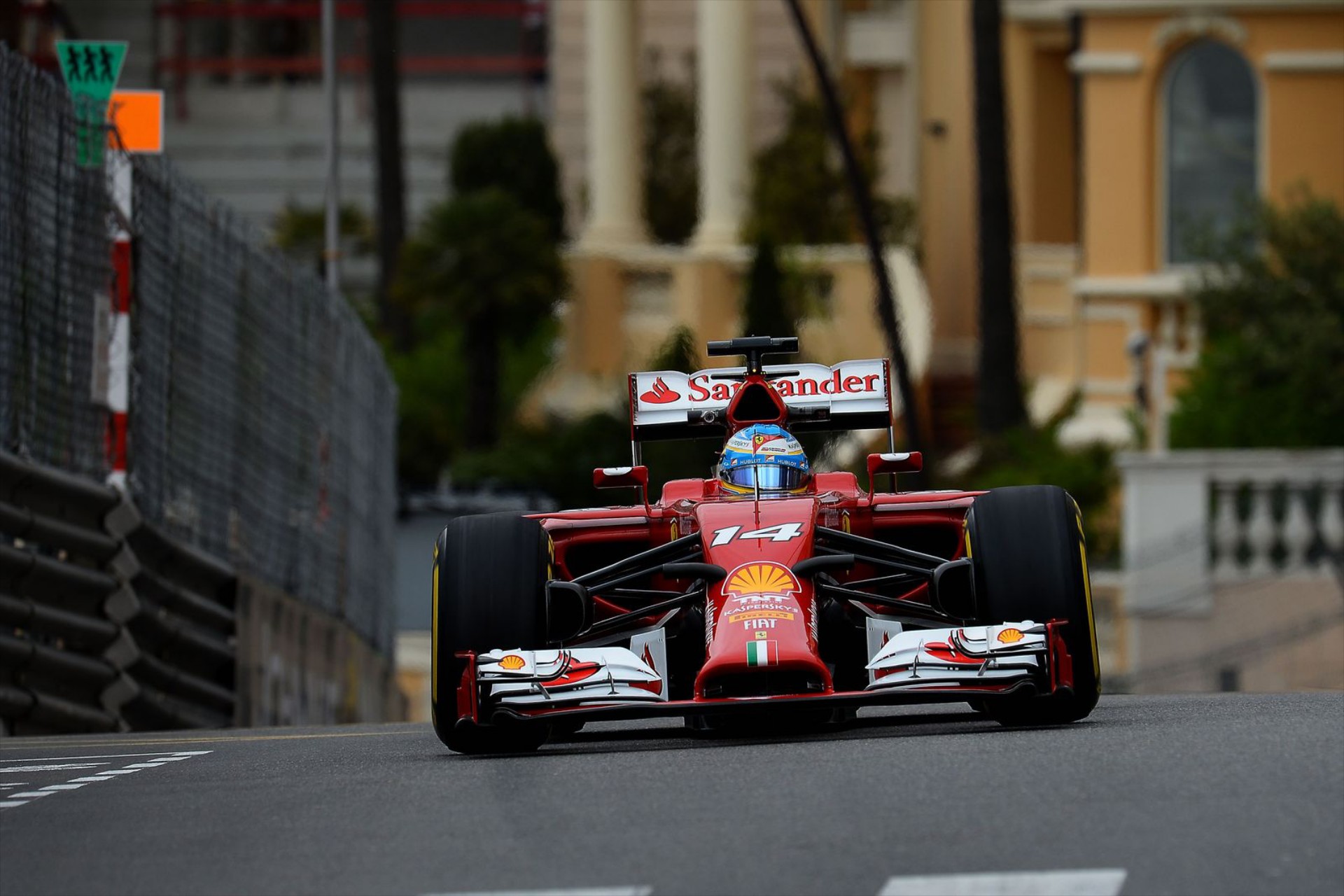 GP Μονακό: Μοιρασμένη πρωτιά ανάμεσα σε Mercedes και Ferrari