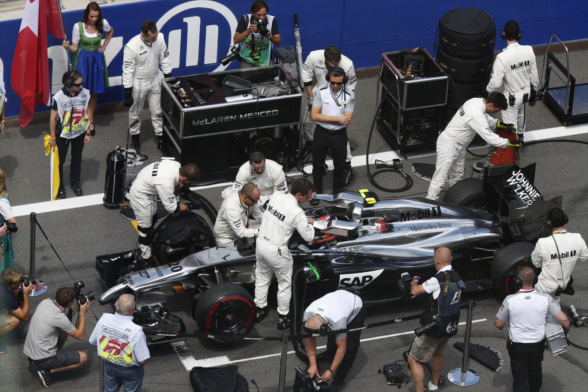 Η McLaren προτίθεται να μην τρέξει με FRIC 