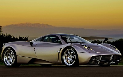 Τι οδηγεί ο CEO του facebook, Mark Zuckerberg;