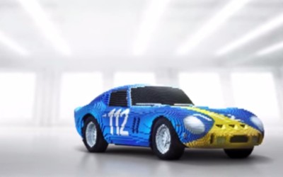 Ferrari από Lego στο μισό μέγεθος