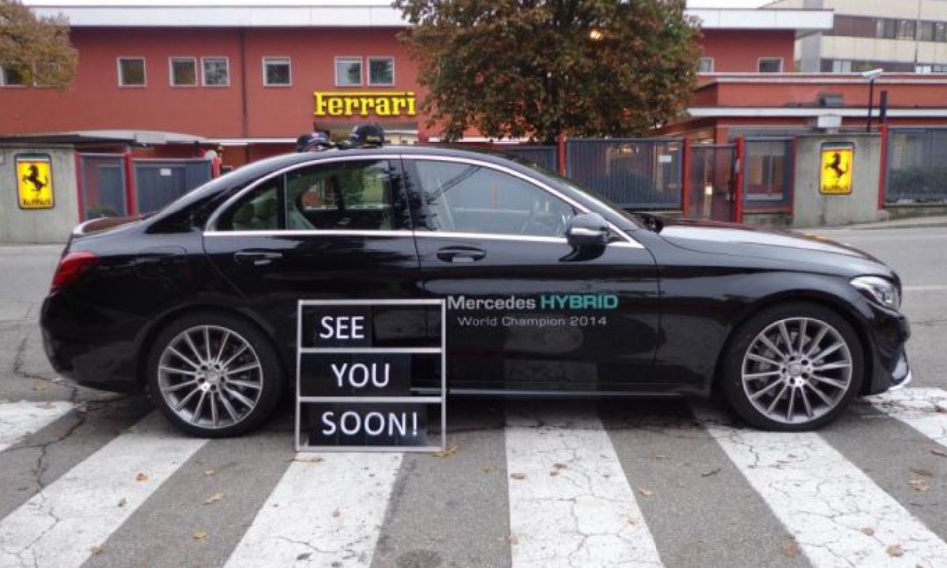 Πειράγματα της Mercedes στην Ferrari