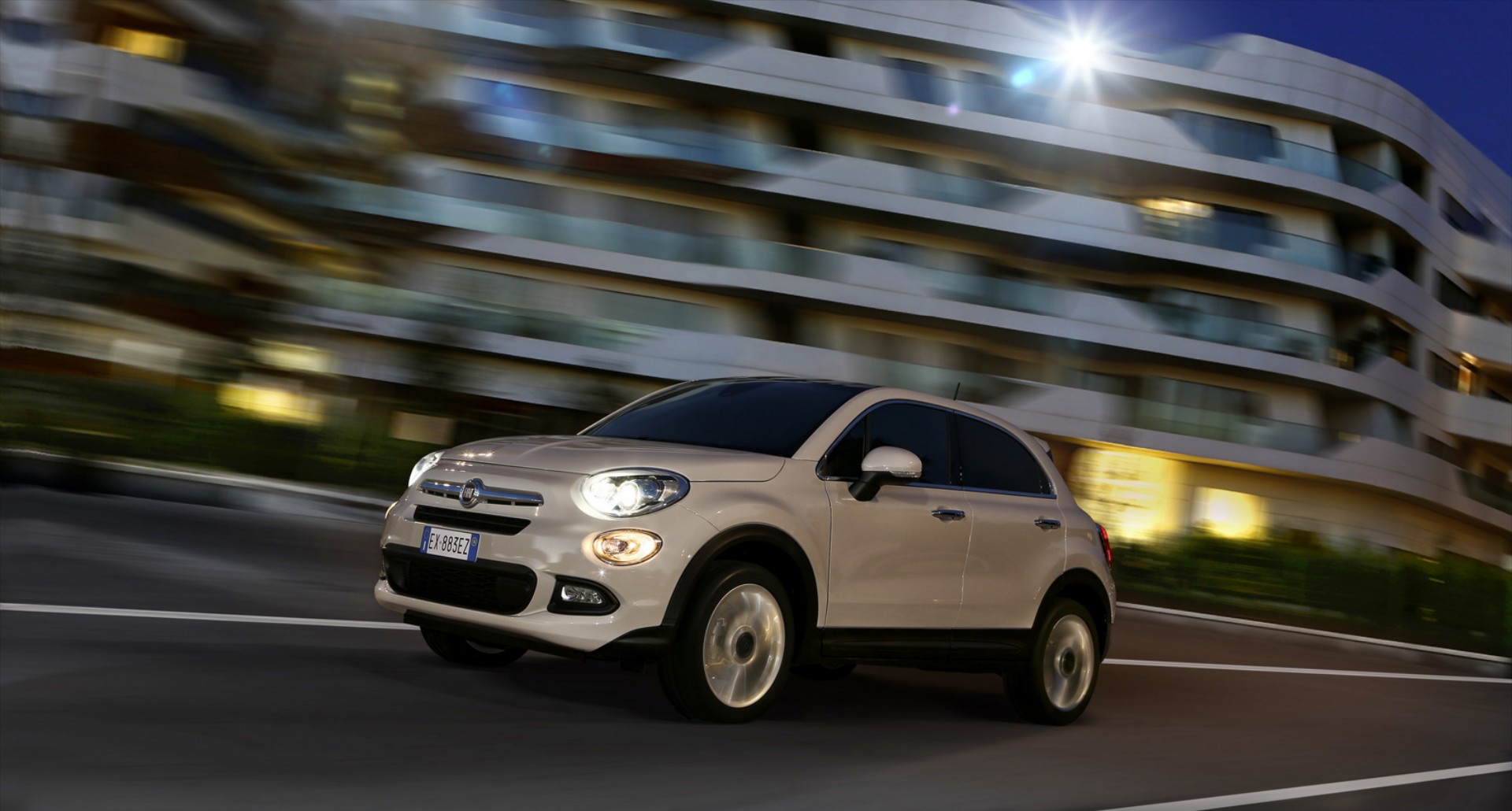 5 VIDEO για το νέο Fiat 500X