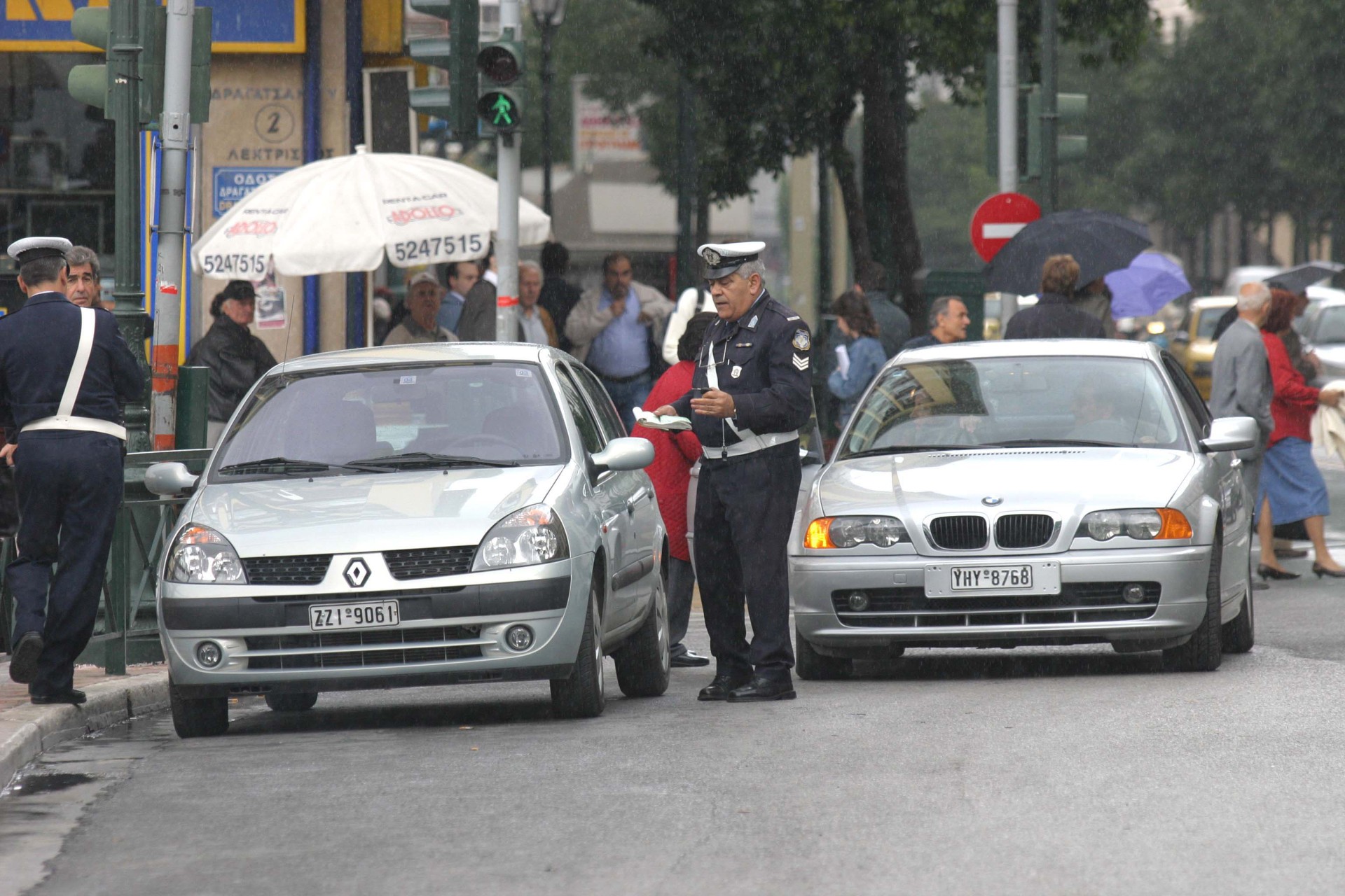 Πήραν «φωτιά» τα μπλοκάκια με 20.131 παραβάσεις